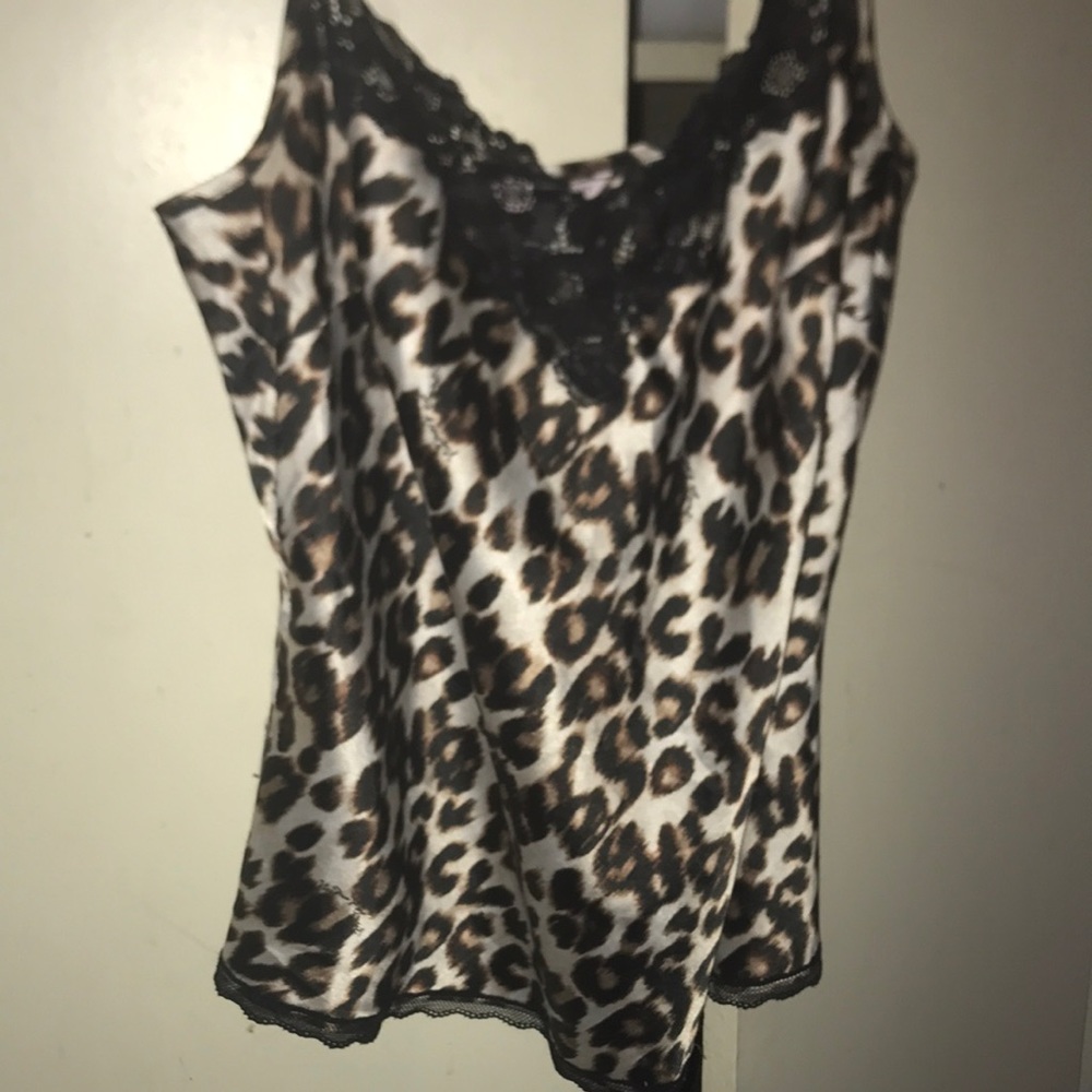 Lace Vs Tanktop
